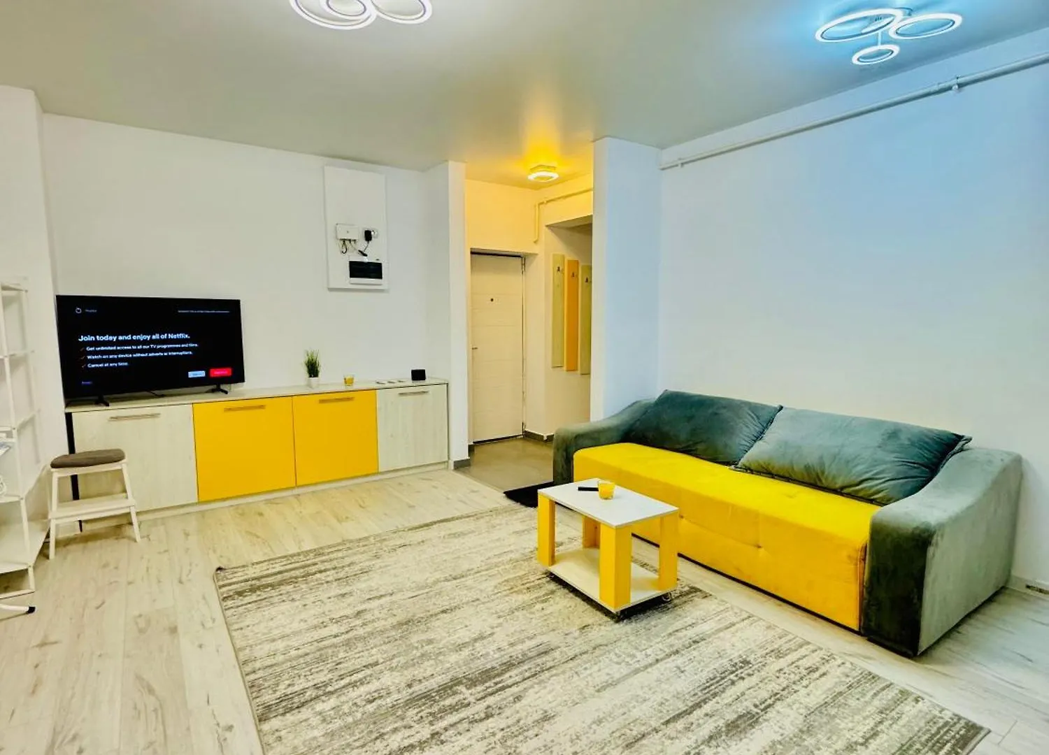 Fusion Apartment In Sector 5 Aproape De Centru Fa1 Bucharest 0*,  Romania